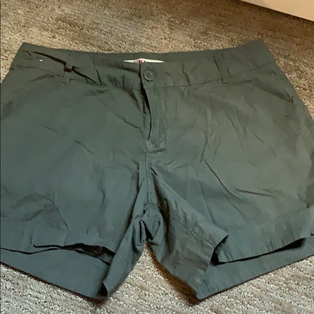 1stKiss Cargo Shorts